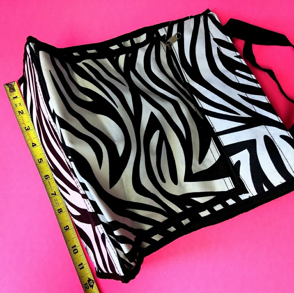 Zebra catch all zippered bag! Book, picnic, gym! - Picture 6 of 7